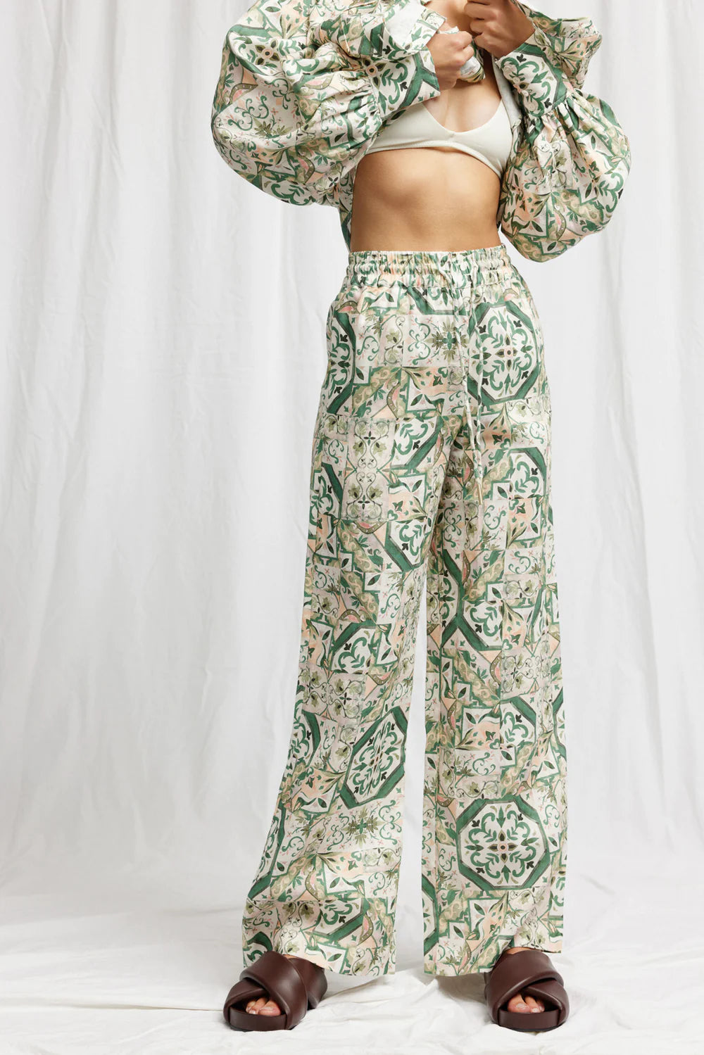 Elle Pant